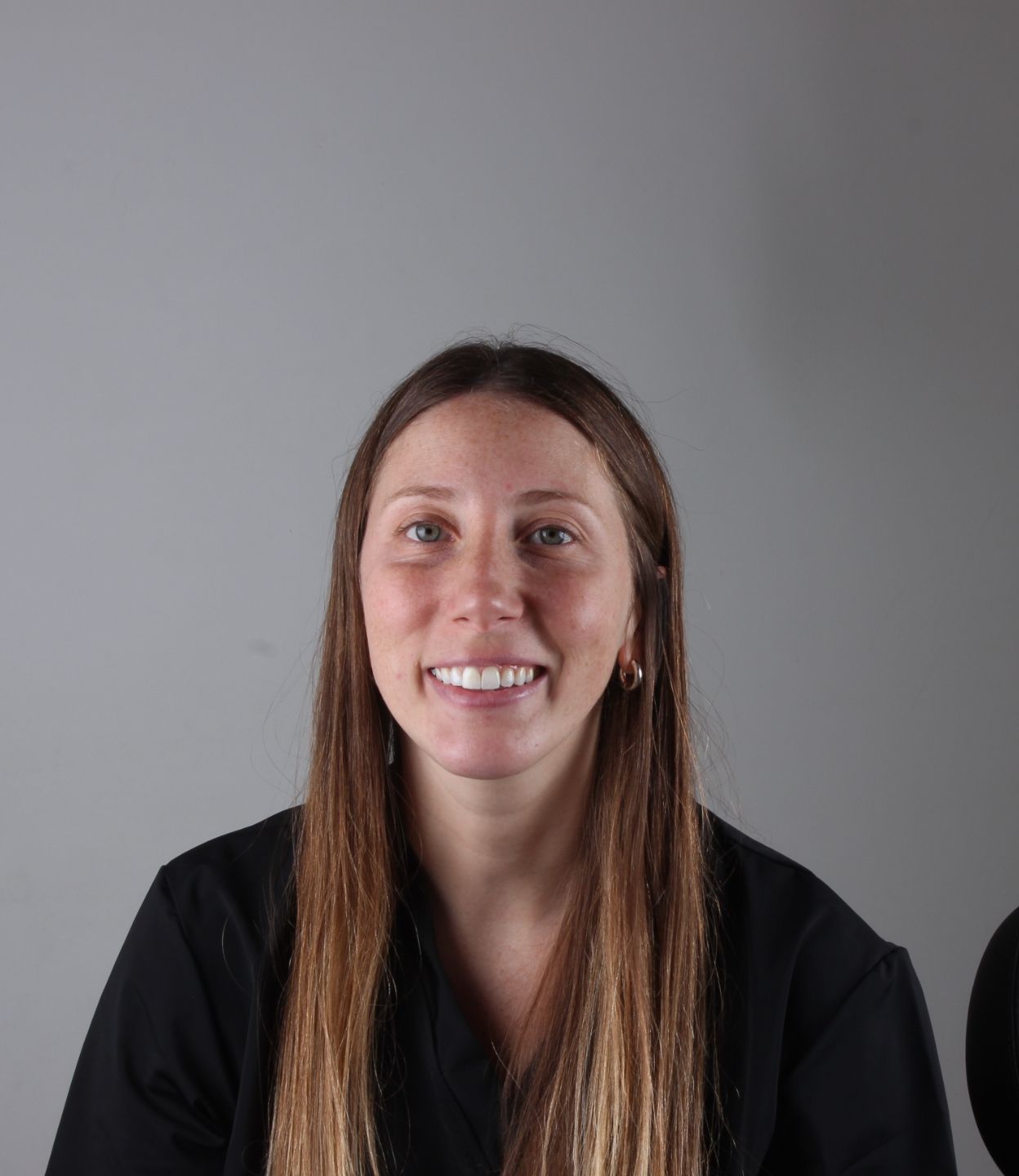 Dra. Antonella Attis, endodoncia
